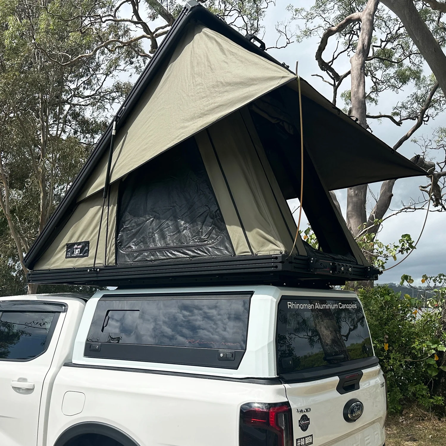 Bush Company LX27 Premium Aluminium Dachzelt